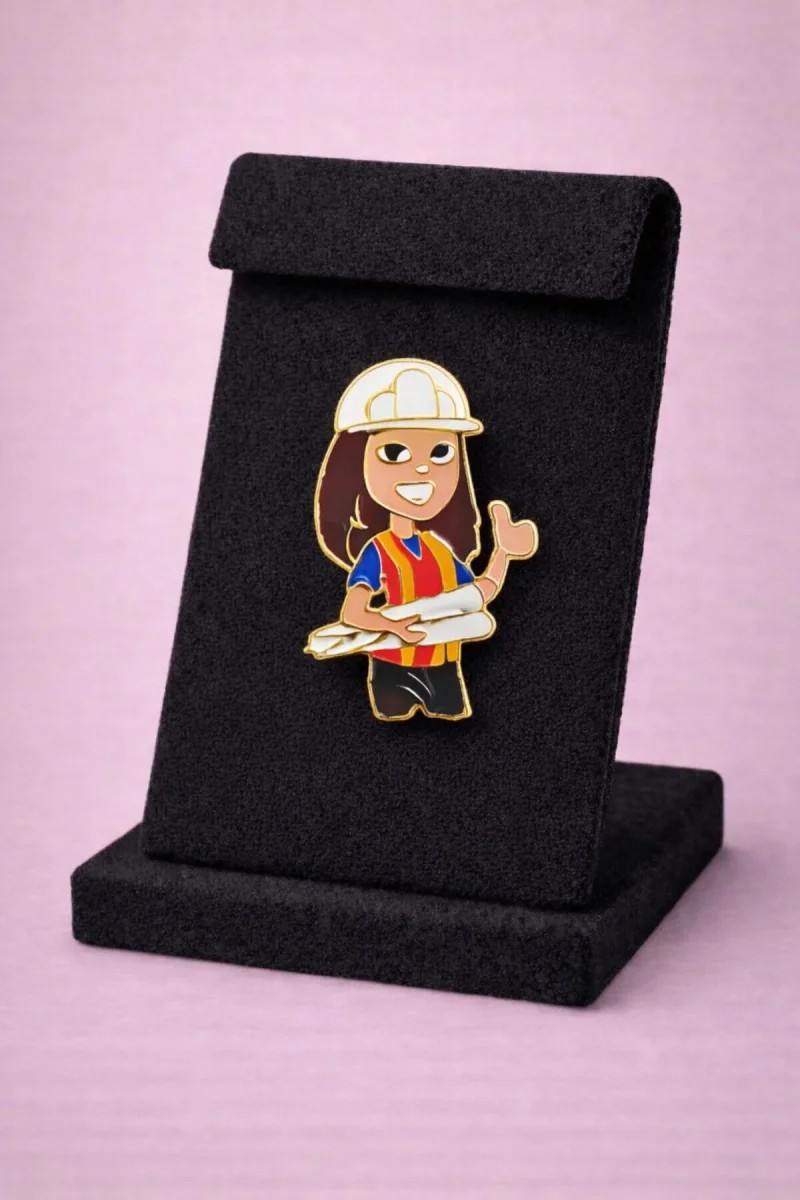 İnşaat Temalı Kadın Figürlü Broş