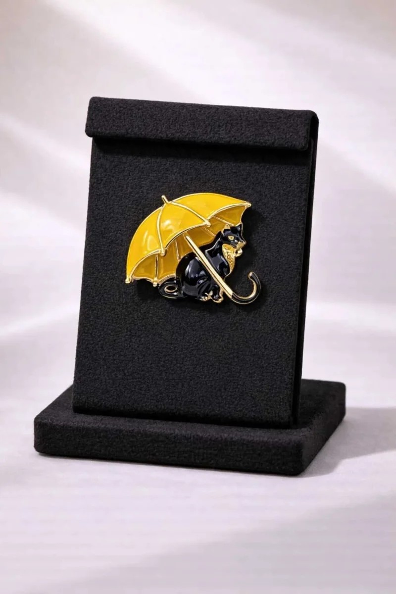 Şemsiye Altında Kedi Broş