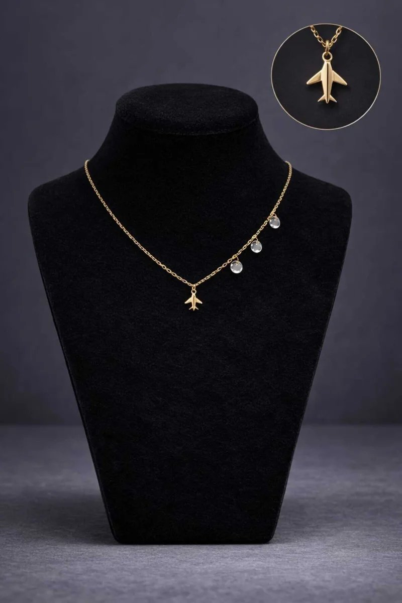 Minimal Uçak Figürlü Taşlı Gold Kolye