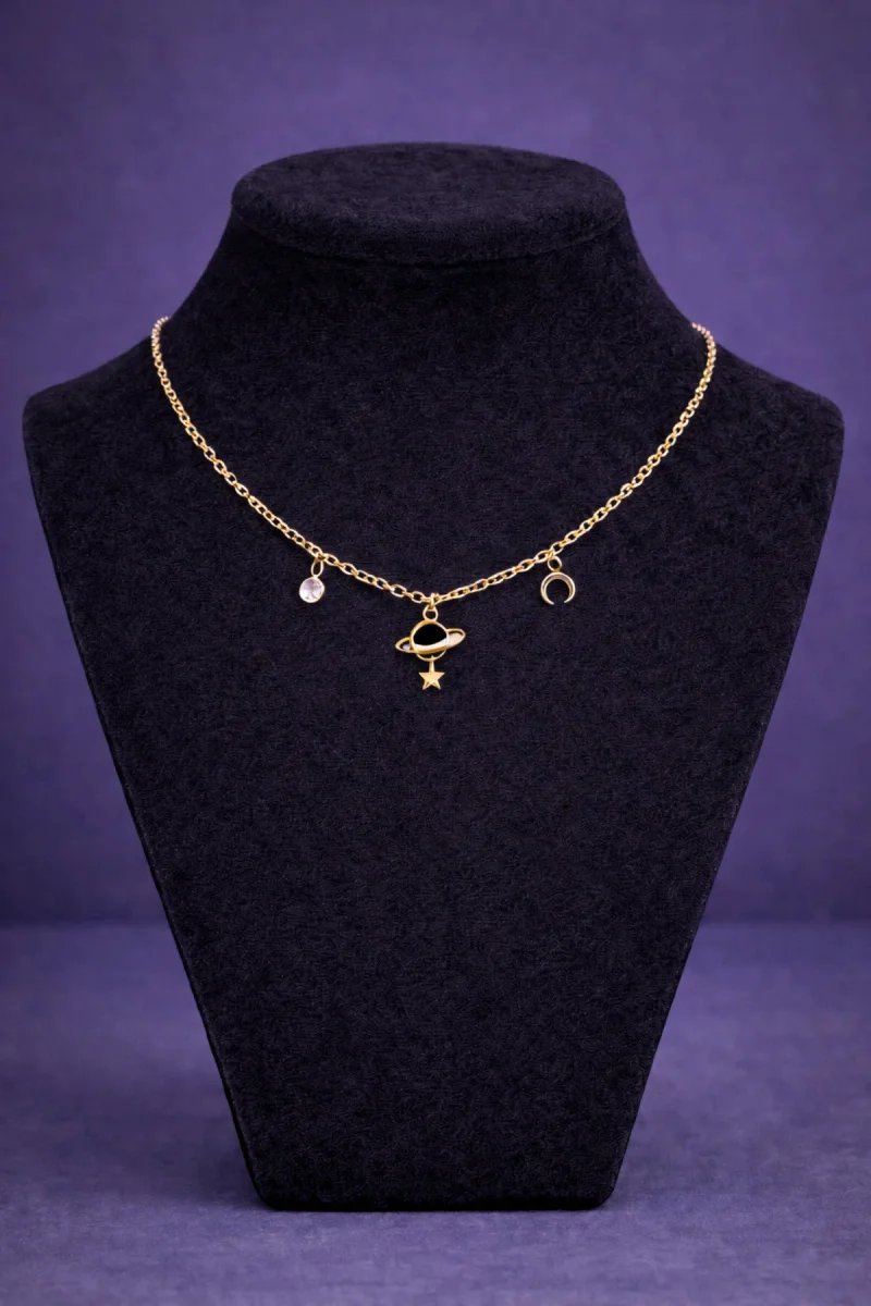 Minimal Gezegen ve Ay Figürlü Charm Gold Kolye